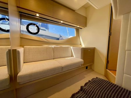 Princess Yachts V40 image