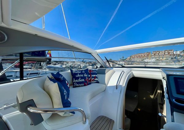 Princess Yachts V40 image