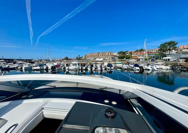 Princess Yachts V40 image