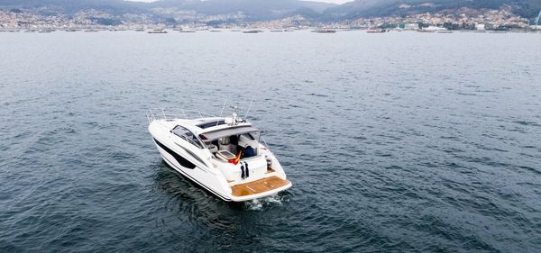 Princess Yachts V40 image