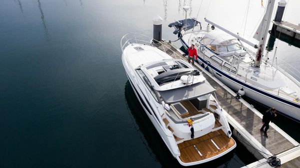 Princess Yachts V40 image