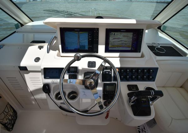 Grady-White Express 330 image