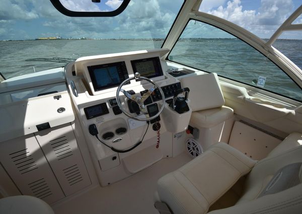 Grady-White Express 330 image