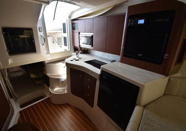 Grady-White Express 330 image