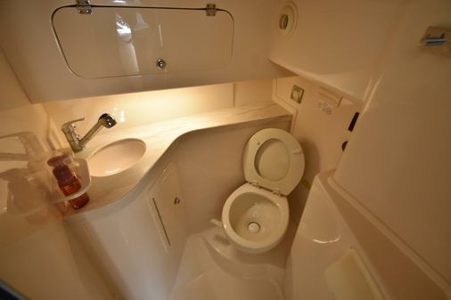 Grady-White Express 330 image