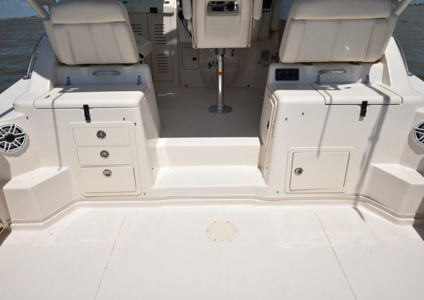 Grady-White Express 330 image