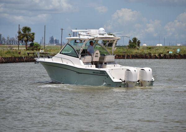 Grady-White Express 330 image