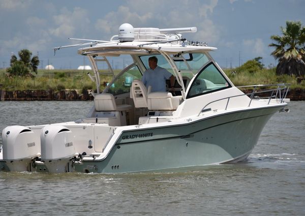 Grady-White Express 330 image