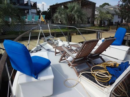 Defever 43-SUNDECK image
