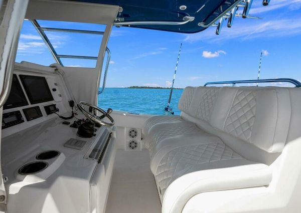 Invincible 39 Center Console image