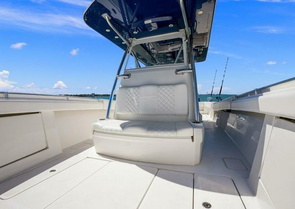 Invincible 39 Center Console image