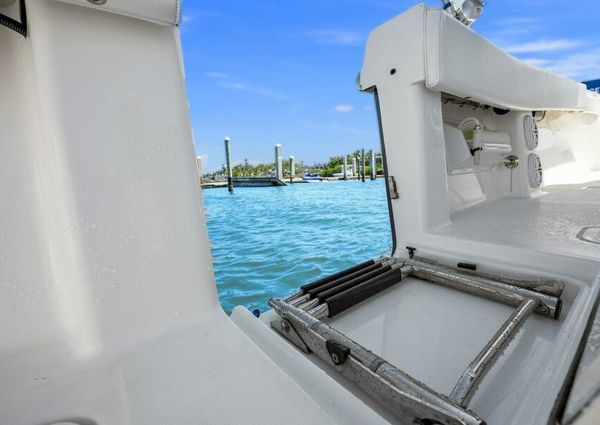 Invincible 39 Center Console image