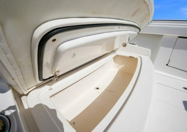 Invincible 39 Center Console image