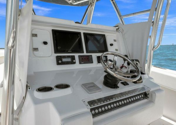 Invincible 39 Center Console image