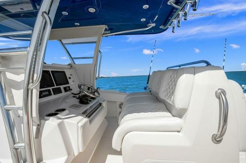 Invincible 39 Center Console image