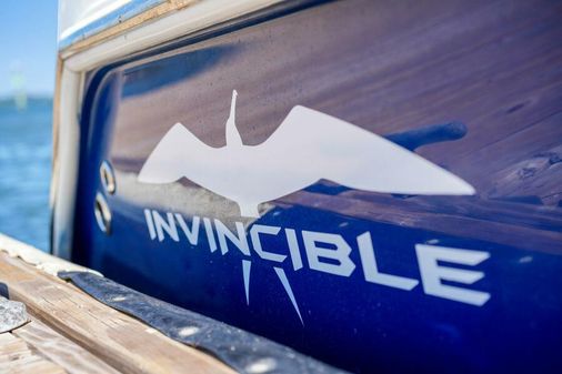 Invincible 39 Center Console image