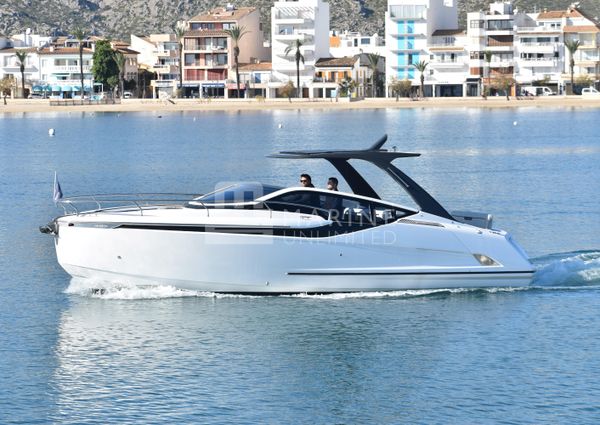 Fairline F-LINE-33 image