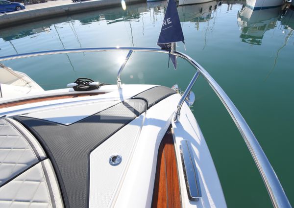 Fairline F-LINE-33 image