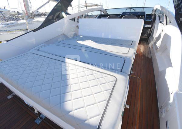 Fairline F-LINE-33 image