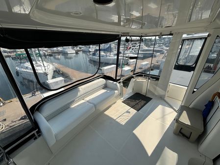 Carver 39 Motor Yacht image