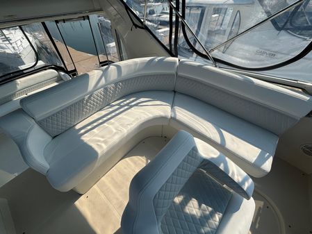 Carver 39 Motor Yacht image