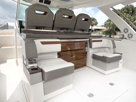 Tiara Yachts 38 LS image