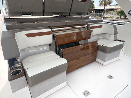 Tiara Yachts 38 LS image