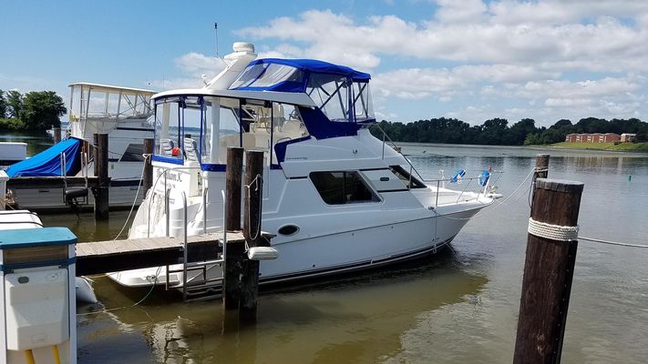 Silverton 352 Motor Yacht - main image
