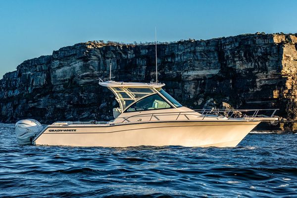 Grady-White Express 330 - main image