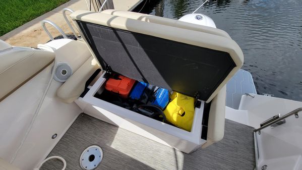 Regal 26XO image