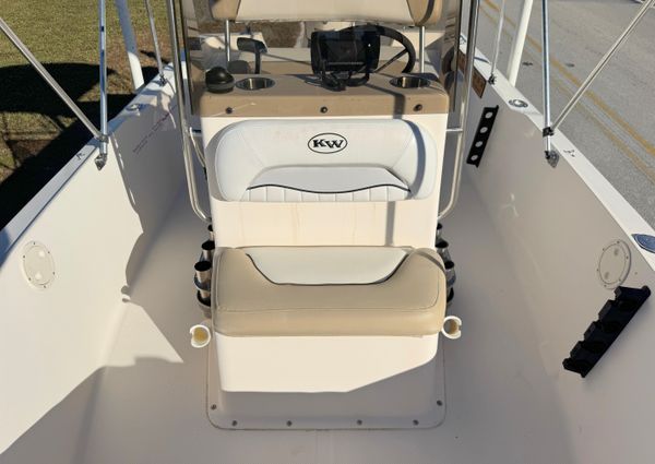 Key-west 1720-CENTER-CONSOLE image