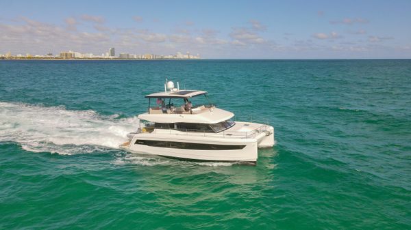 Fountaine Pajot MY6