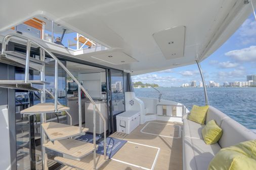 Fountaine Pajot MY6 image