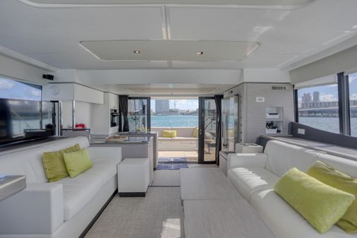 Fountaine Pajot MY6 image