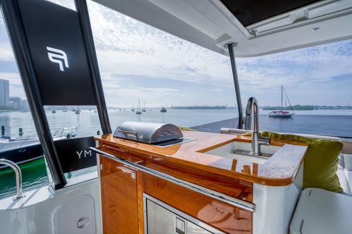 Fountaine Pajot MY6 image