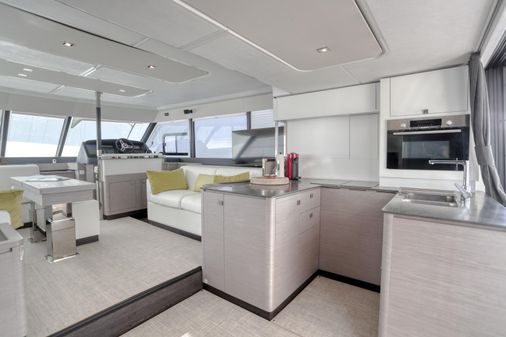 Fountaine Pajot MY6 image