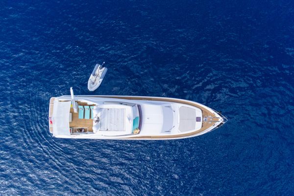 Ferretti Yachts 830 - main image