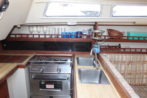 Catalina 30 Tall Rig image