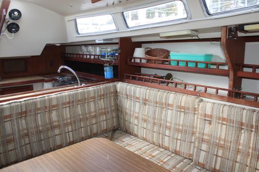 Catalina 30 Tall Rig image
