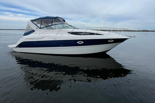 Bayliner 305 image