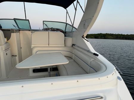 Bayliner 305 image