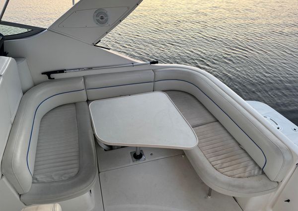 Bayliner 305 image