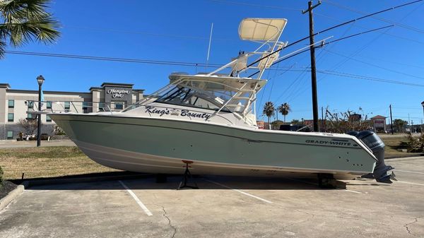 Grady-White Express 330