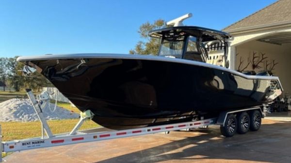Tidewater 320 CC Adventure