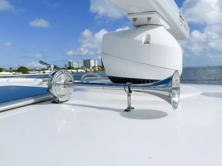 Boston Whaler 325 Conquest image