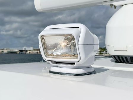 Boston Whaler 325 Conquest image