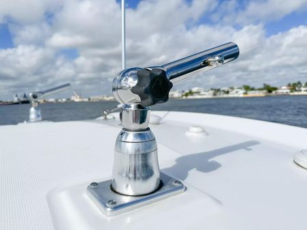 Boston Whaler 325 Conquest image