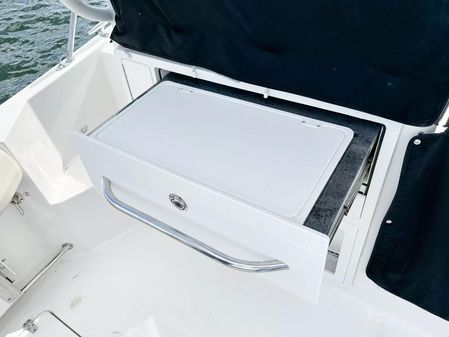 Boston Whaler 325 Conquest image