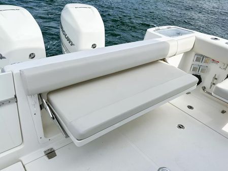 Boston Whaler 325 Conquest image