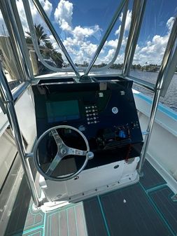 Mako 26 Center Console image